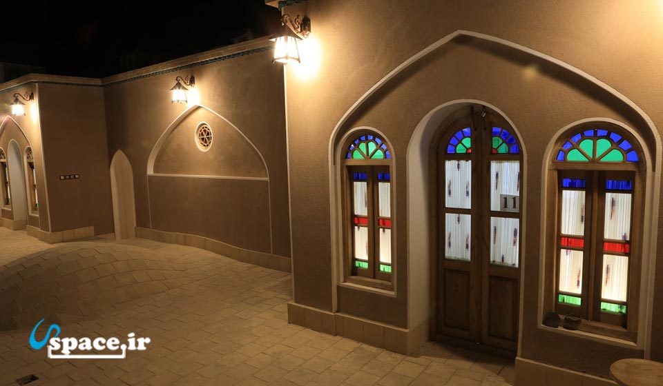 نمای بیرونی اتاق هتل سنتی خانه پارسی - کاشان